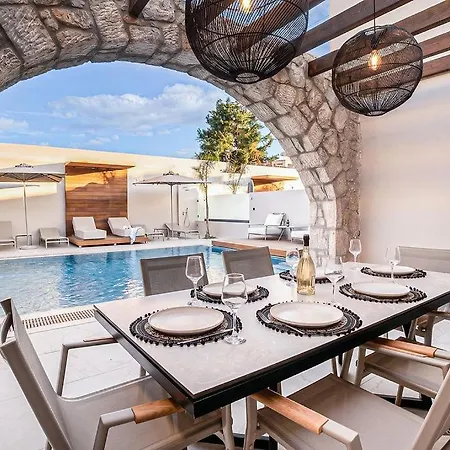 Kallithea Luxury -apollo- Villa *