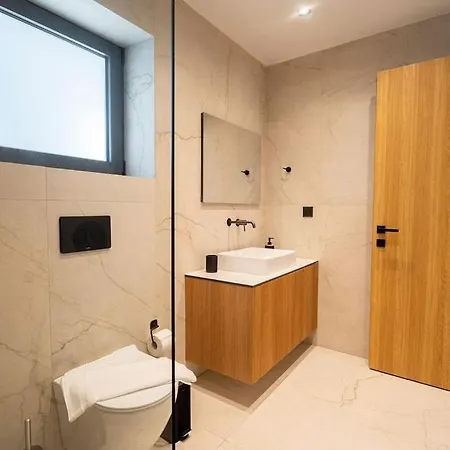 Kallithea Luxury -apollo-