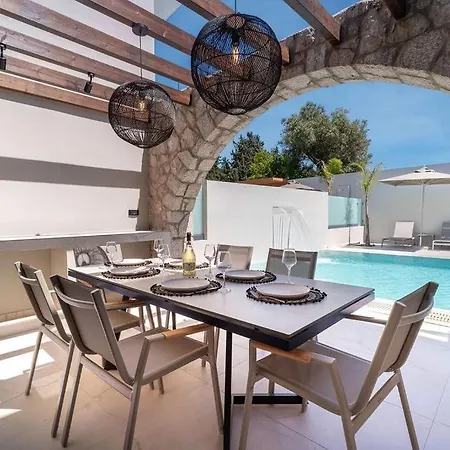 Kallithea Luxury -apollo- Villa *